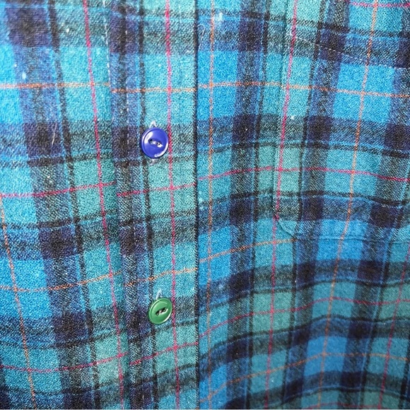 Pendleton Pure Virgin Wool Blue and Green Plaid Button Down Women’s Size Large - Picture 12 of 15